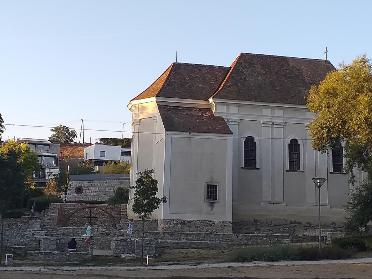 Galéria Apartman Veszprém Exterior foto